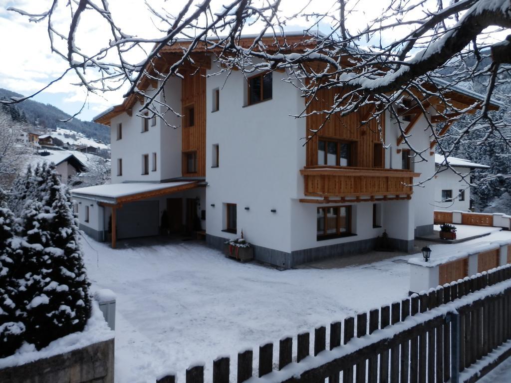Ferienwohnung Haus Alpenflora Flirsch Exterior foto
