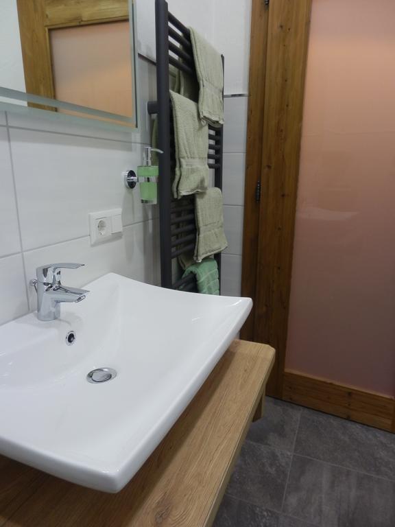 Ferienwohnung Haus Alpenflora Flirsch Exterior foto